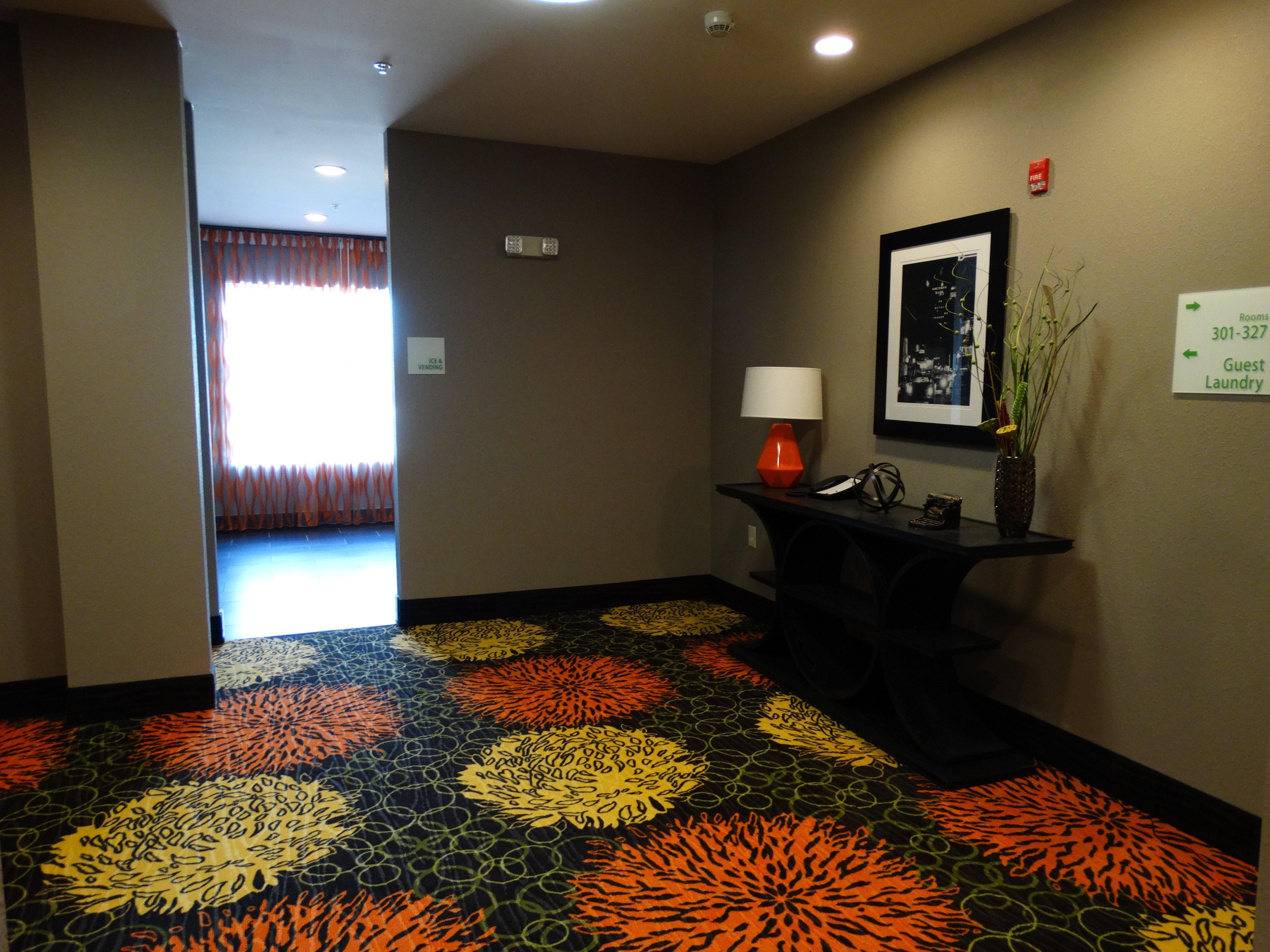 Holiday Inn Covington By Ihg Bagian luar foto